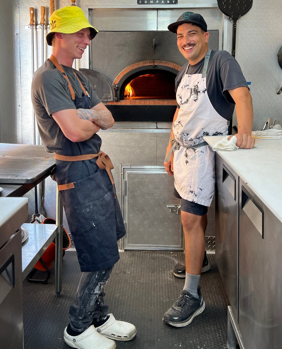 name a more iconic duo...we'll wait.

 #newrestaurant #pizzafoodtruck #insiderfood #pizza #austinpizza #foodtruck #foodies #foodtruckfood #foodtrucks #sideeyepie #sideeyepizza #newpizzaintown #sideeyepiefoodtruck #nowopenatx