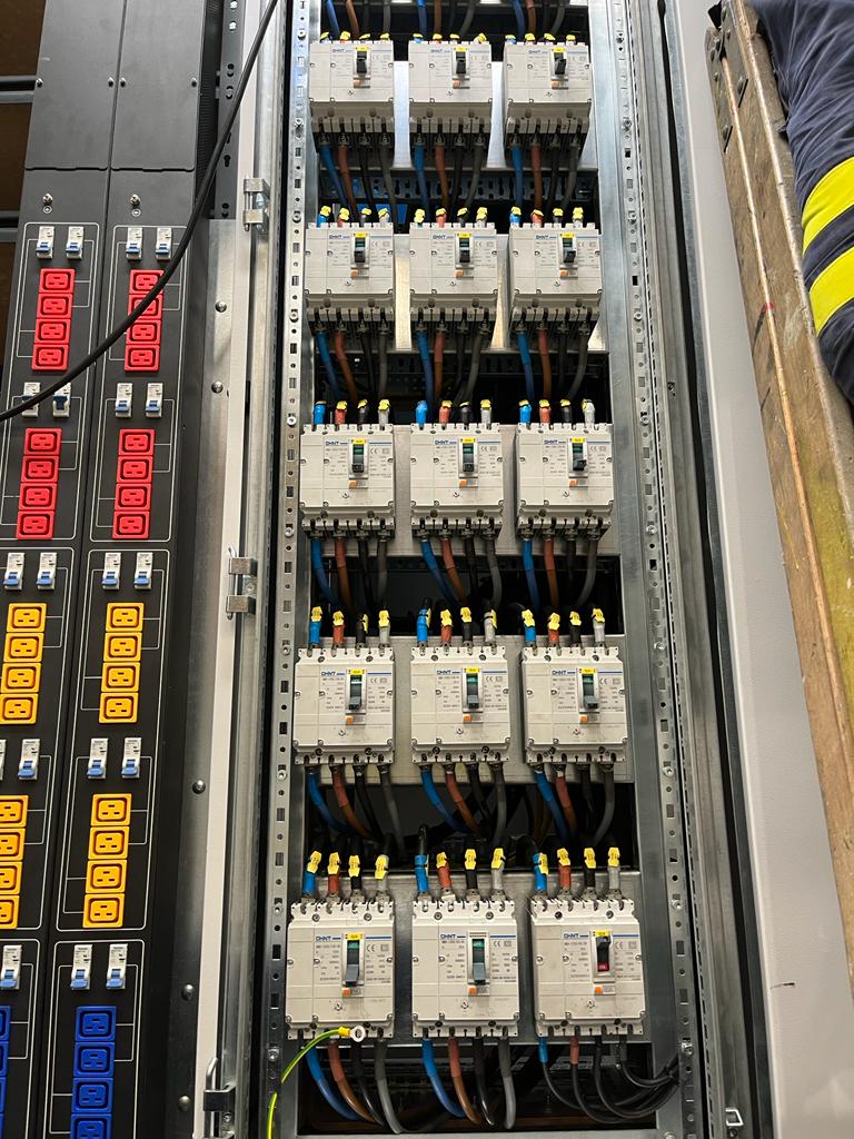 POWCONTAINERS tweet media