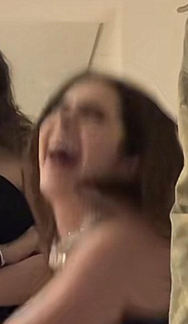 Froesjadep's tweet photo. A menina perguntando dos peixes KAKAKAKKAK #SPACEDAJADE https://t.co/py1kQBnv0Q