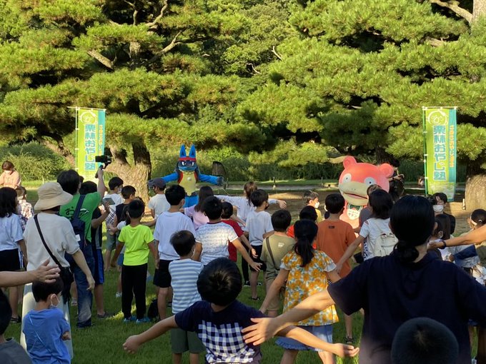 ヤドン ルカリオと一緒に栗林公園でラジオ体操 香川県 ヤドめで ヤドンをめでるブログ