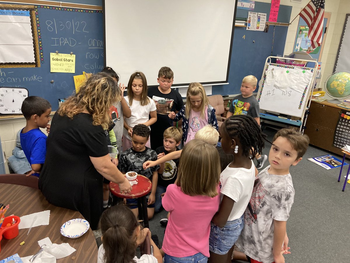 Common experiment day 2 with the SOBOL Stars ⭐️! They are so excited! <a href="/TimbercrestElem/">Timbercrest Elementary School</a> #vcsscientists