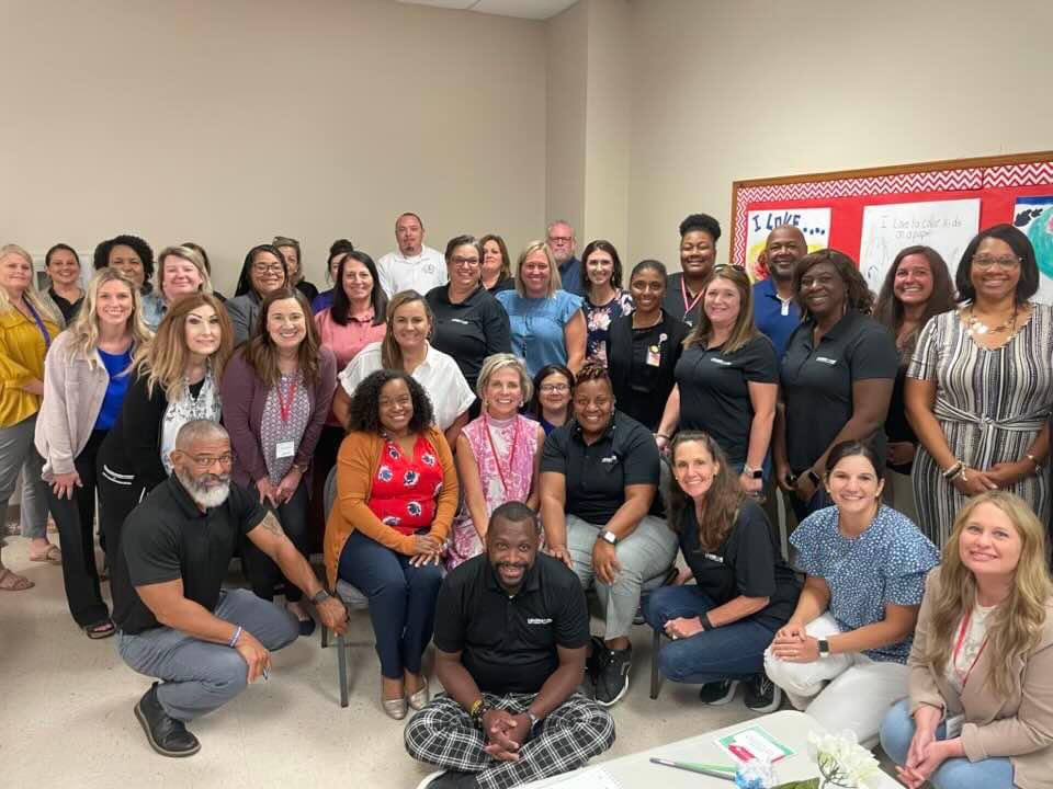 TiffanyPerryEdS's tweet photo. Great professional development day with the best Leader in Me Coaches! https://t.co/mvb7l97bFx