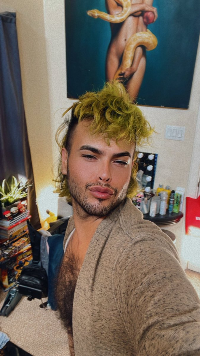 pucker up buttercup 🧁