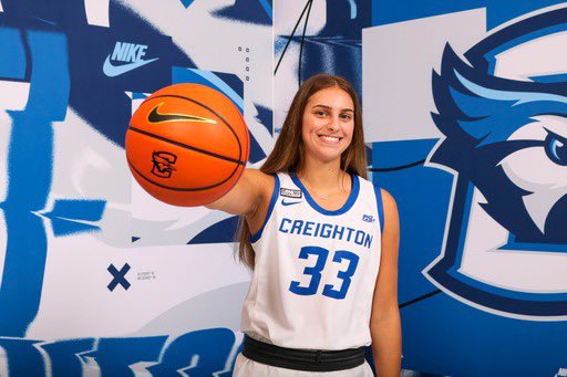 McKaylaMiller32's tweet photo. Big Bluejay fan 💙🐦 @CreightonWBB @CarliBerger21 @CoachReese21 @Coach_Chevy @JimFlanery @GameBallBasket @bclayrecruiting @WorldExposureWB https://t.co/uwdHdaqVTO