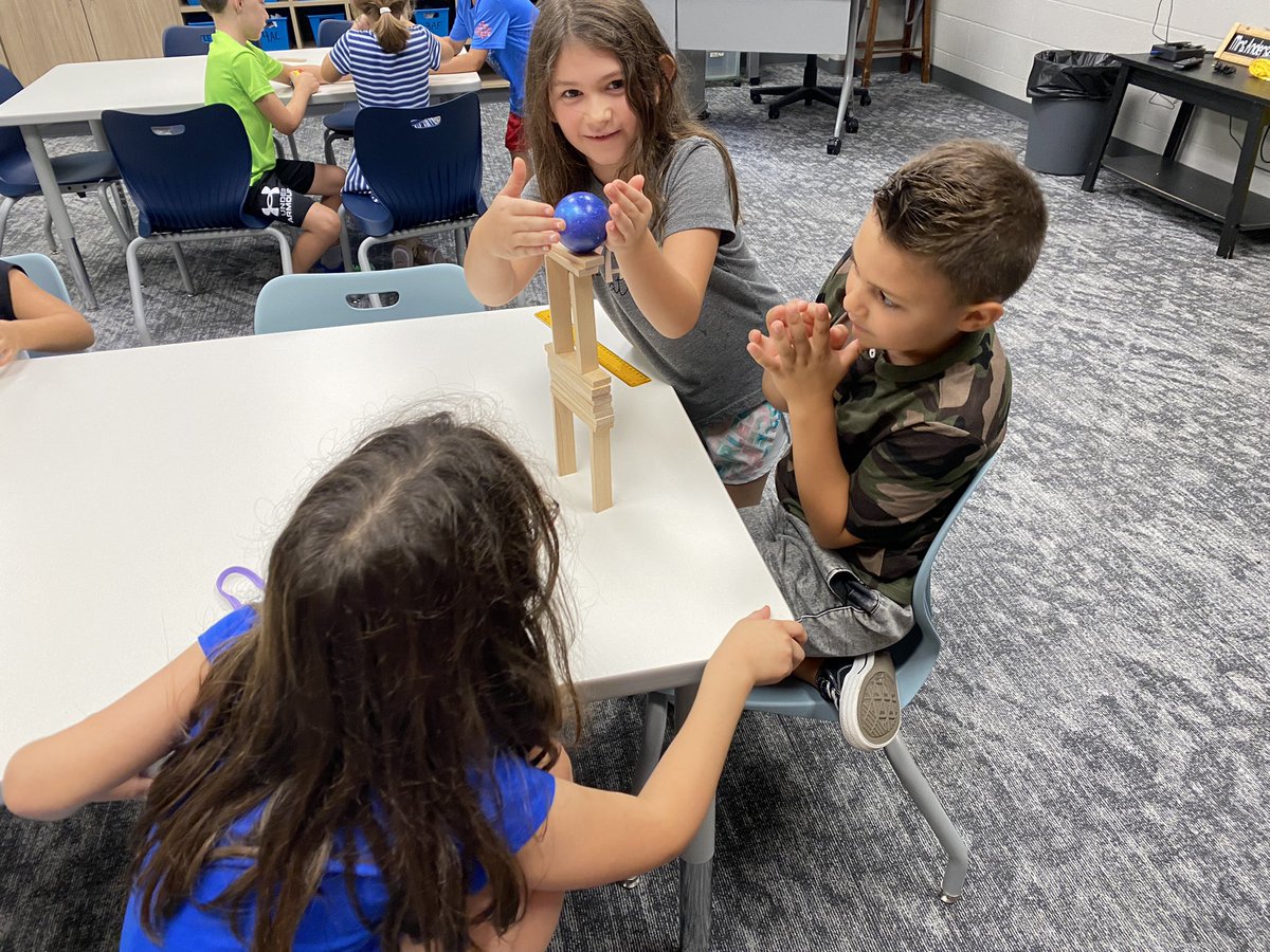 banders85's tweet photo. First graders were asked to build a tower using 15 Keva planks. It had to be taller than a ruler &amp; balance a ball on top! #STREAM #kevaplanks @Emporia253 @PatriotsWalnut https://t.co/Pzow62somE
