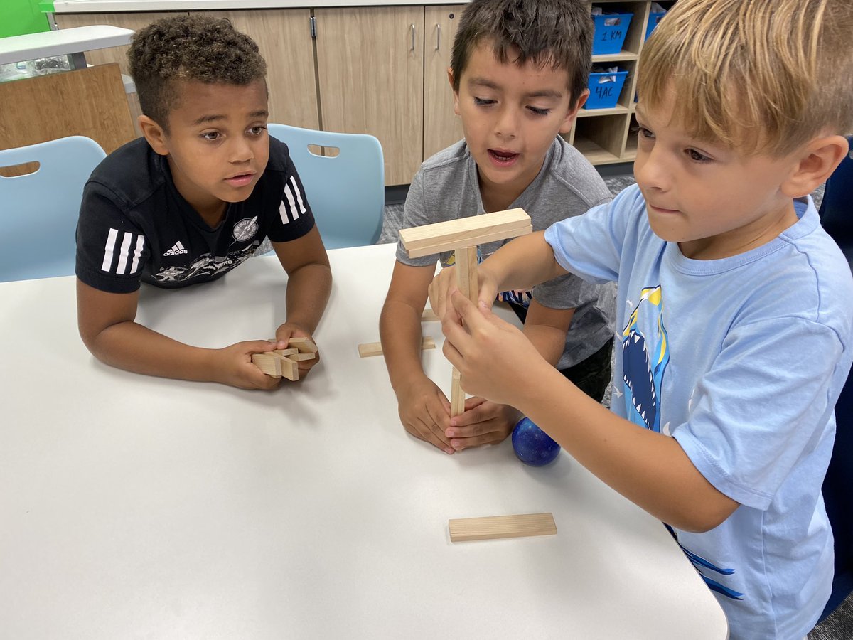banders85's tweet photo. First graders were asked to build a tower using 15 Keva planks. It had to be taller than a ruler &amp; balance a ball on top! #STREAM #kevaplanks @Emporia253 @PatriotsWalnut https://t.co/Pzow62somE
