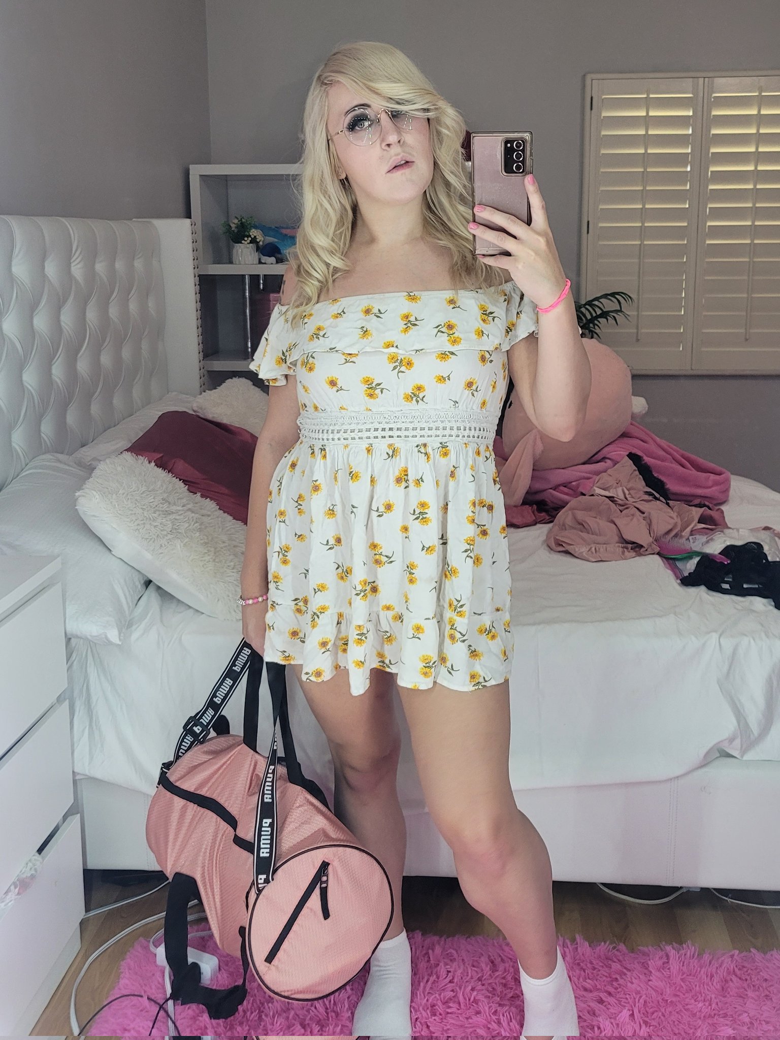 TW Pornstars - 1 foto. TS Nikola Ophan 💗. Twitter. About to go get my