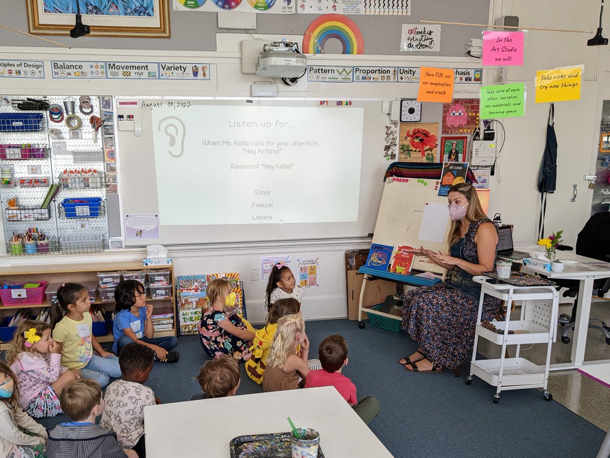 CDSSF's tweet photo. Welcome back, everyone! Nothing like the excitement of the first day of school. https://t.co/XiMC8gWPze