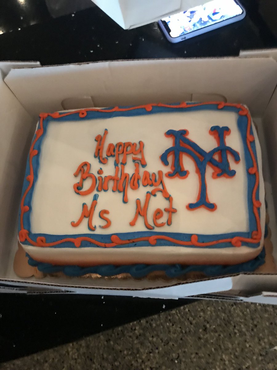 MsMetNJ's tweet photo. Happy Birthday to me! At the @mets game with family and friends! #homeawayfromhome #seasontickets #behindhomeplate #mets https://t.co/Ig0HhaeRkE