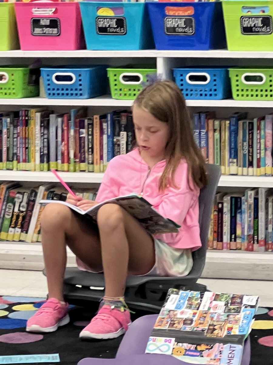 MrsEwing5th's tweet photo. Our reading workshop is off and running…we’ve been launching and the kids have some really solid foundations from the teachers that came before me! These kiddos are rocking it! #d75reads #d75learns #mgwolves #readingworkshop #workshoptime #readreadreadnomatterwhat https://t.co/q8yIBvrCML