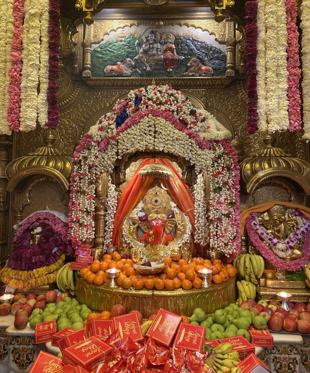 SVTMumbai's tweet photo. 🙏 गणपती  बाप्पा मोरया 🌺मंगलमूर्ती मोरया 🙏३१/०८/२०२२ https://t.co/KcV12mF5sK
