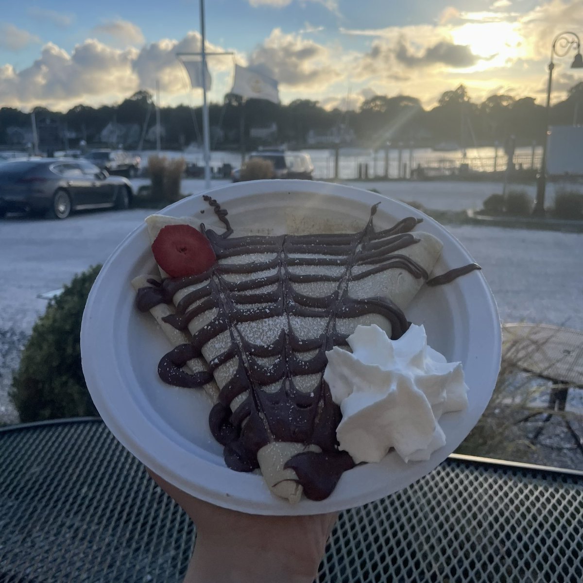 likeinharmony's tweet photo. Crêpe from my fav seaside café ♥️♥️ extremely sad today n needed a treat lol https://t.co/t1rBMXrv9G