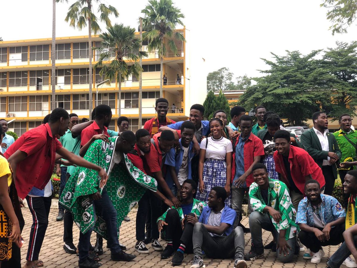 Kojodna's tweet photo. The 'H' in engineering is for happinessπβ€
#Repurschool #GesaWeekCelebration
#Kwabotwe #GhanaEngineers https://t.co/5Pod4IhywA