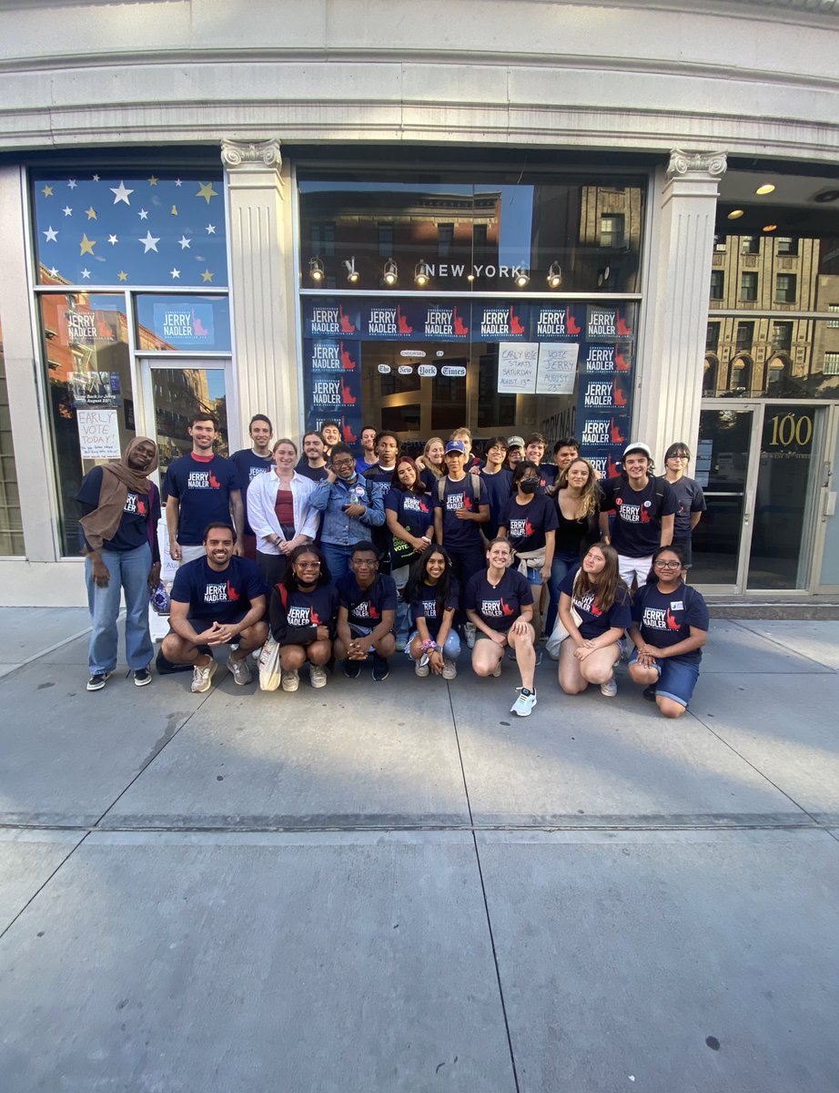 oliviaelse's tweet photo. (one week later) It was a dream come true to build Team @JerryNadler in the place where I grew up. These amazing young people spent their summer fighting to keep a progressive champion in office (and eating a lot of @ZabarsIsNY too)! https://t.co/xLH9meNcwd