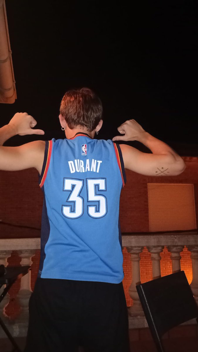 DanielAraiz3's tweet photo. 🏀
#roadtoelshaarawy #35today https://t.co/UfmUDOgJNV