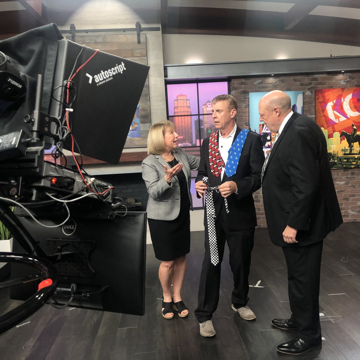 JohnHoltNews's tweet image. Some studio “shenanigans” with @KUHospital execs Bob Page and Tammy Peterman! A fun way to remind supporters that @treadsandthread will be at the Truman Sports Complex on 9/17, not @kansasspeedway
20th year supporting healthcare advances: this year proton therapy!