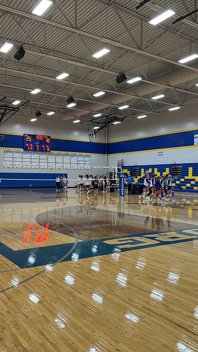 Your Skyhawks leave the court after a 2-0 game sweep! Great work JV! @sheltonskyhawk <a href="/JohnsburgSports/">Richard Alan Knar Jr.</a> <a href="/abbybruns1/">Abby Bruns</a>
