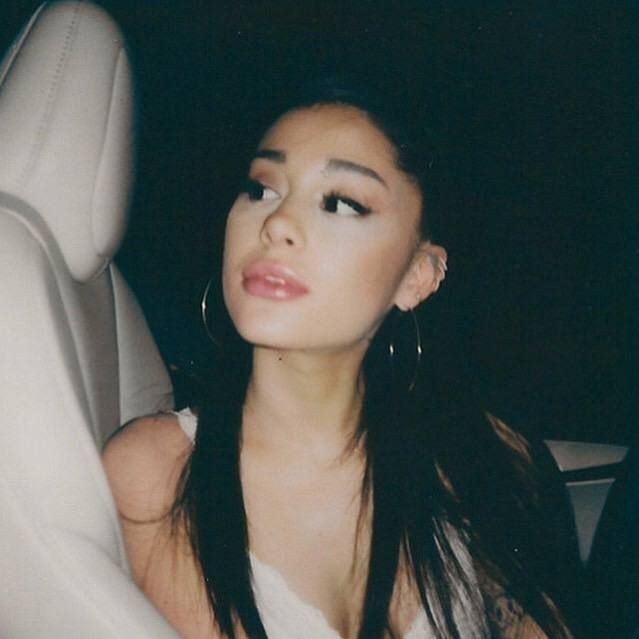 teamaribrasil's tweet photo. Ariana Grande foi a 5ª artista feminina mais transmitida no Spotify ontem, ultrapassando Beyoncé https://t.co/heFjNR2OII