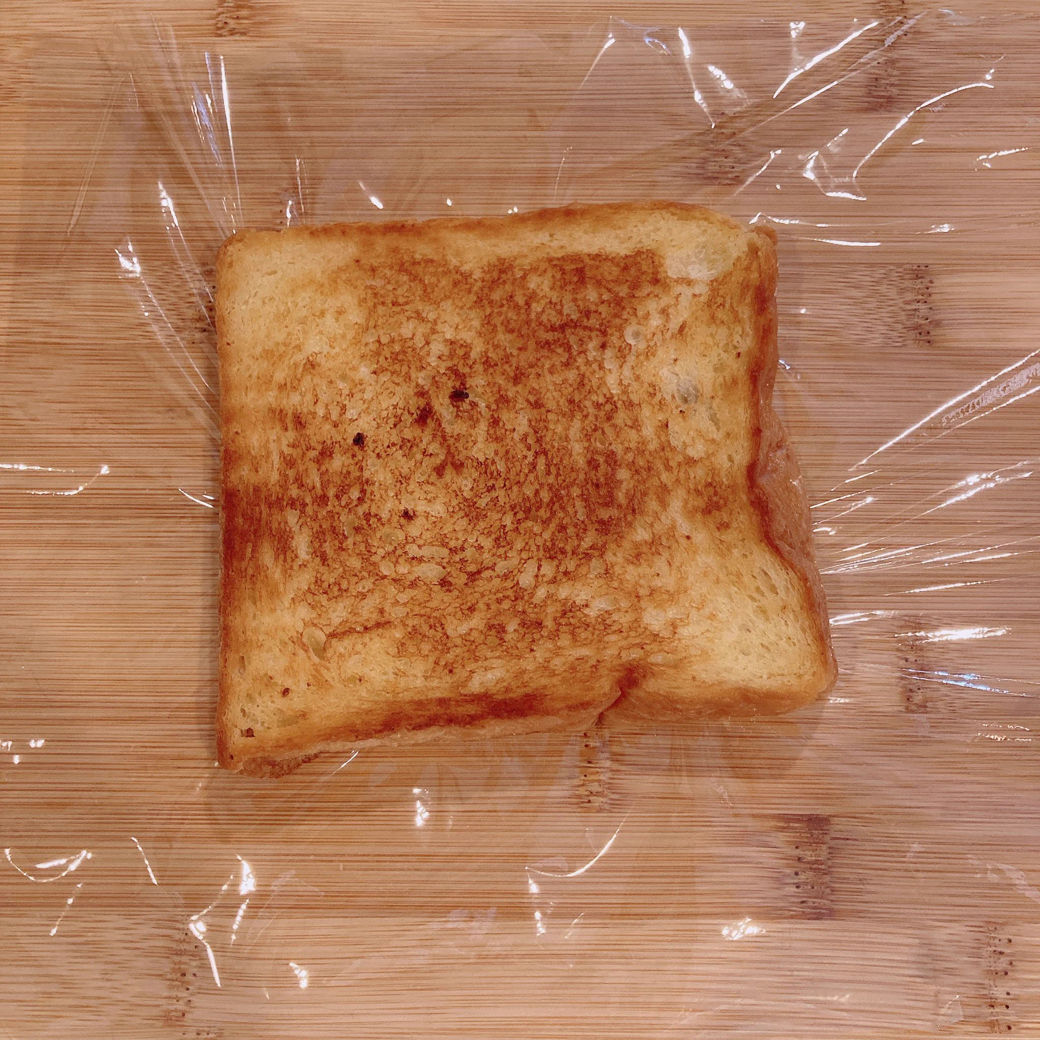 一石二鳥！ガーリックチップ→ガーリックトーストが作れるライフハック！