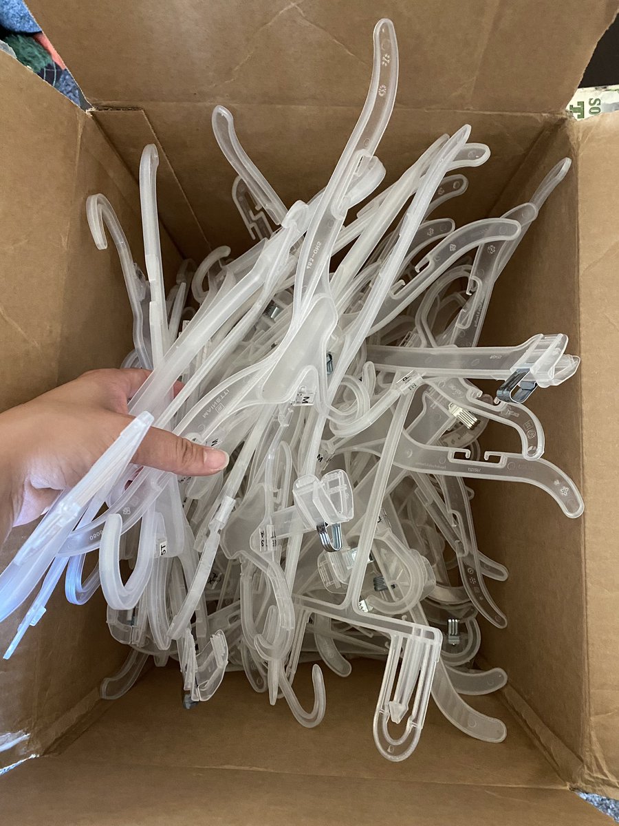 fredsslackss's tweet photo. Hey @ONCustServ @OldNavy @Gap - can someone explain why I was just shipped a box of hangers? https://t.co/pJfKsyvN4e