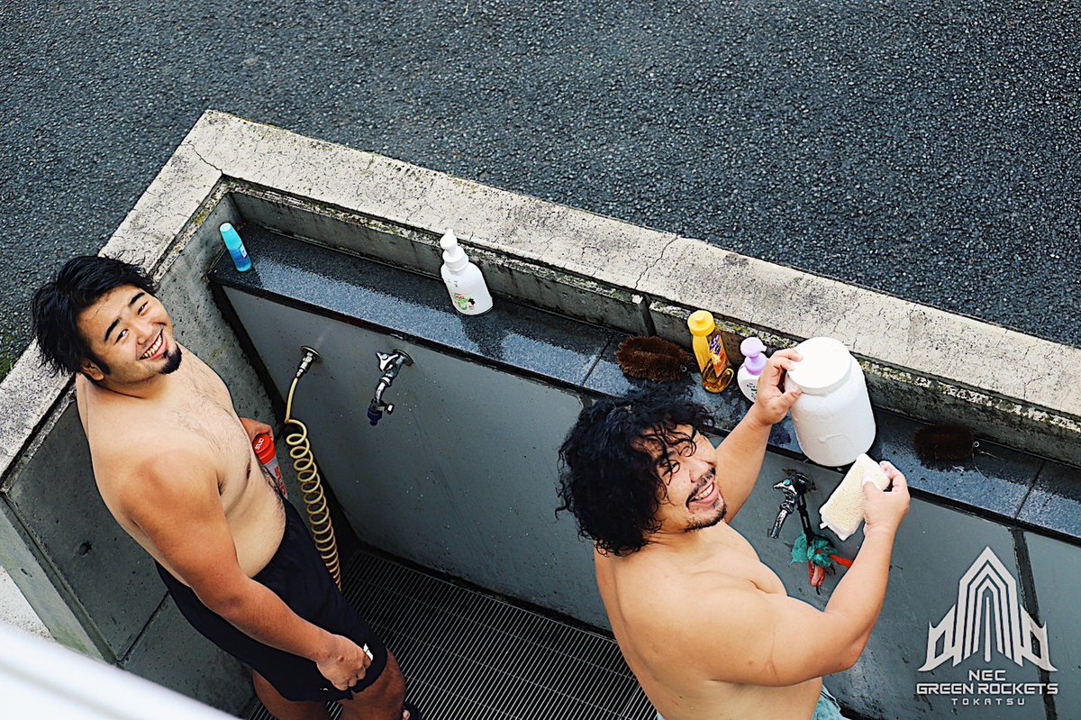 プロテin後の2人。 左から全裸監督と瀧澤モナ王選手。 いや石田楽人