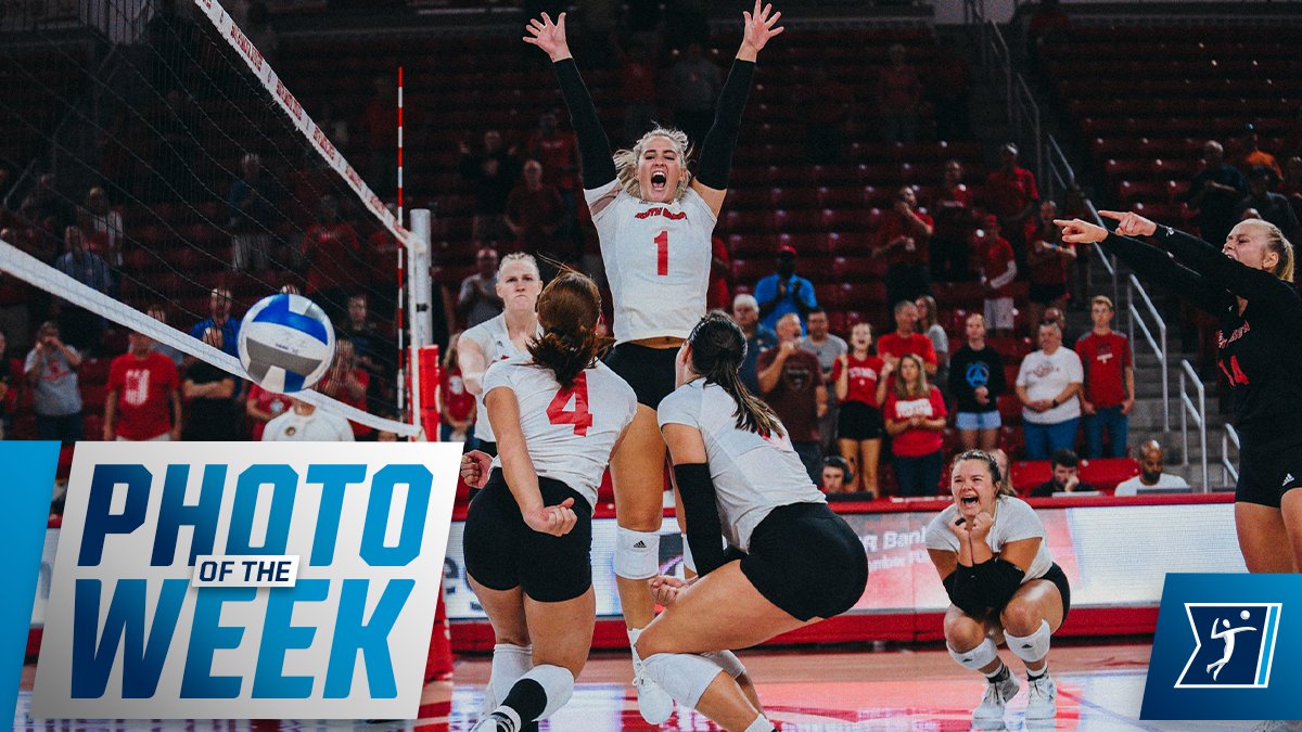 NCAAVolleyball's tweet photo. 📸 #NCAAWVB Photo of the Week 🏐

@SDCoyotesVB  scores the final point in a five-set win (25-15, 25-22, 16-25, 25-21, 15-13) on Sunday over Missouri! No better feeling. 🤗 https://t.co/LGUlqavrMt