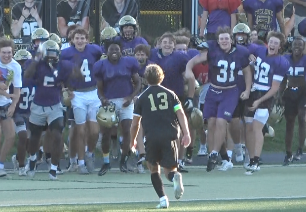 Channel1450com's tweet photo. Ward Wins It For Cyclones In Battle Of West Washington (HIGHLIGHTS) https://t.co/2jR92eKAIj https://t.co/8MwDIBnoMv