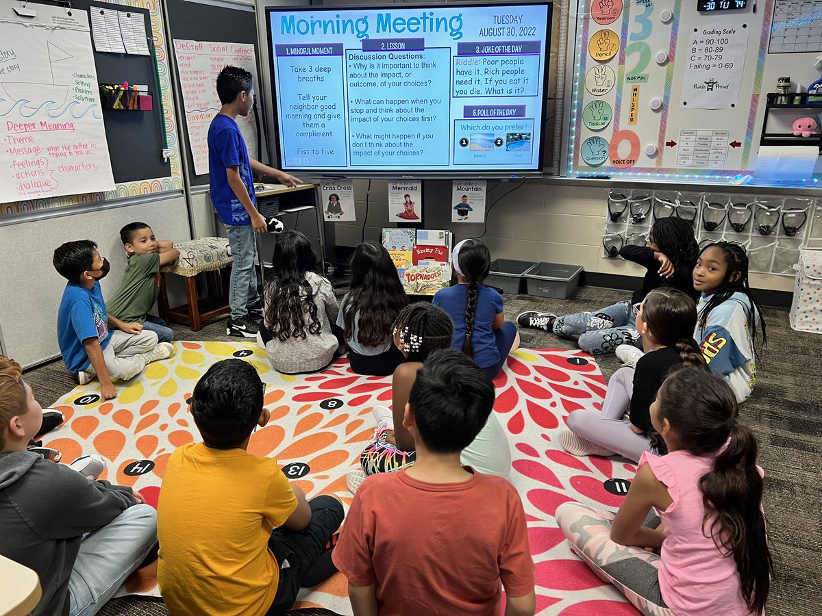 MrsDeGraffWPE's tweet photo. My students are loving being able to lead their morning meetings! 💜 https://t.co/f0AIxEf3pf