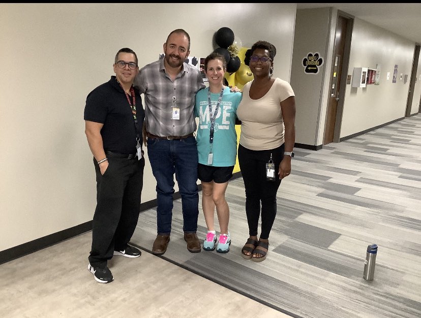 Specials team represent at Curriculum Night tonight! <a href="/MPElemSchool/">Memorial Parkway EL</a> #MPEpanthers
