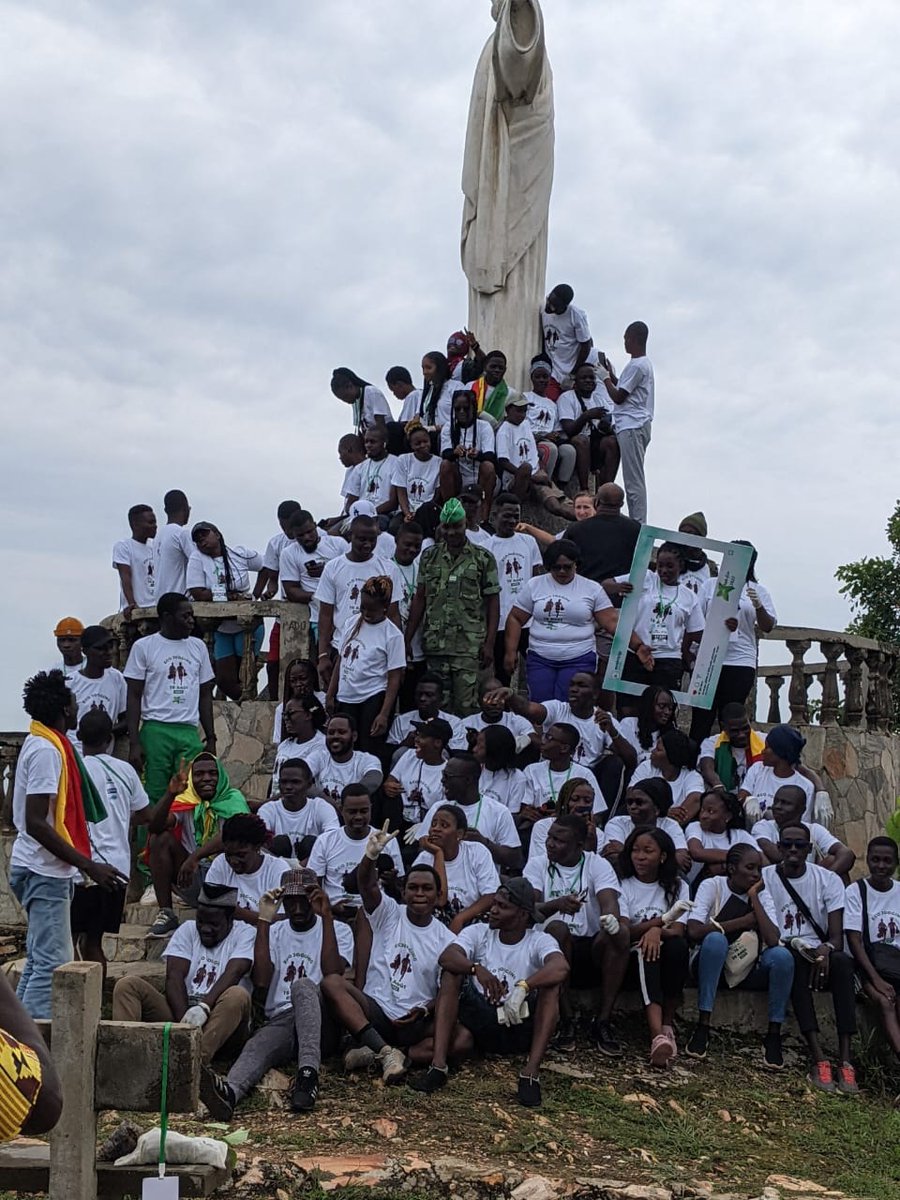 Atchartcha0N's tweet photo. @Week-eco
#Defalé
#2022@fadef8

Vous nous manquez 🥰 https://t.co/6v21hZS44a