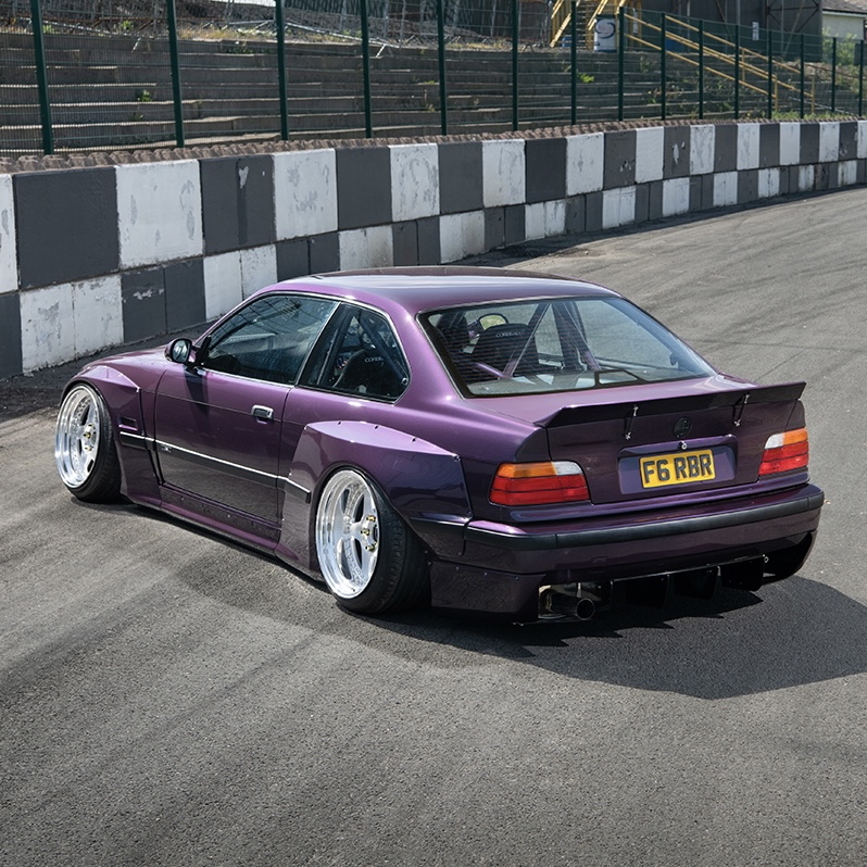 AccuAir's tweet photo. Absolute build goals from @alf_rs6 with his @pandemusa widebody and S54 swapped E36 sitting on #eLevel and a nice set of Cosmis wheels.💎
📸 @abcarpix

#AccuAir #Bagged #BaggedE36 #BMW #E36 #M3 #S54 #DriftCar #Drifting #CosmisWheels #Stanceworks #Slammed #AirRide https://t.co/z4LdO8F7Vy