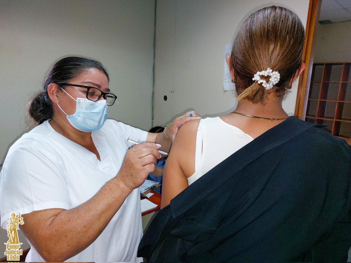Poder Judicial en #Esteli en coordinación con brigada médica del Minsa, realizaron jornada de vacunación contra el Covid - 19, Exámenes de PAP, se entregaron órdenes de mamografías y ultrasonidos a funcionarias de este poder del Estado.

#PoderJudicialEsteli
#Nicaragua