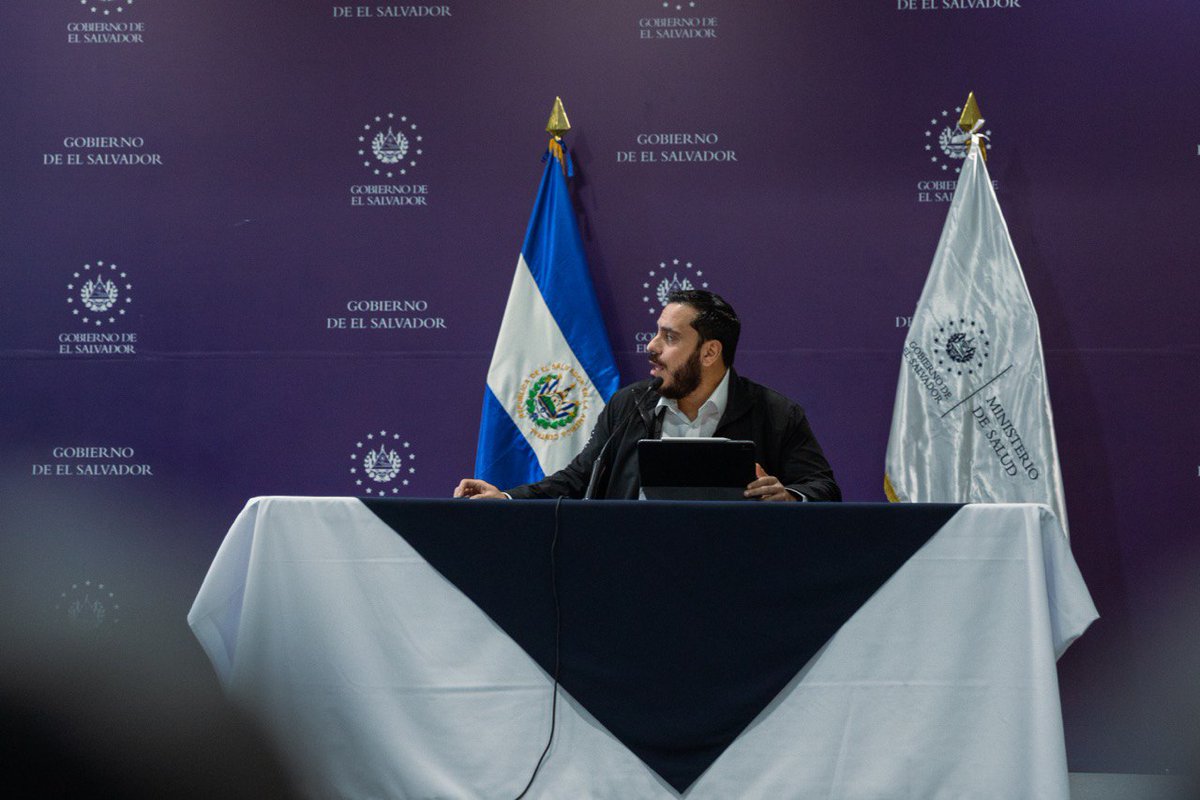 "Pedimos a la población evitar expandir rumores y alarmas innecesarias; seguiremos trabajando para salvaguardar la vida de todos", Ministro <a href="/FranAlabi/">Francisco Alabi 🇸🇻</a>.