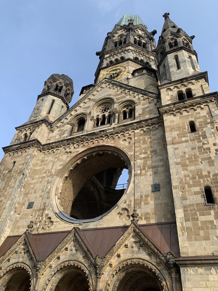 panpontanton's tweet photo. #海外旅行 #ドイツ #ベルリン #カイザー・ヴィルヘルム記念教会 #Travel #Trip #Germany #Berlin #KaiserWilhelmMemorialChurch https://t.co/SFosRr5vMW