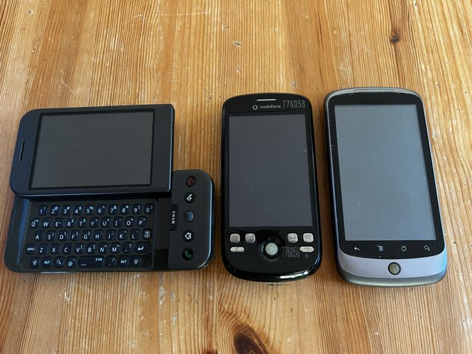 Android phones I have. https://t.co/8h3a9JnH91