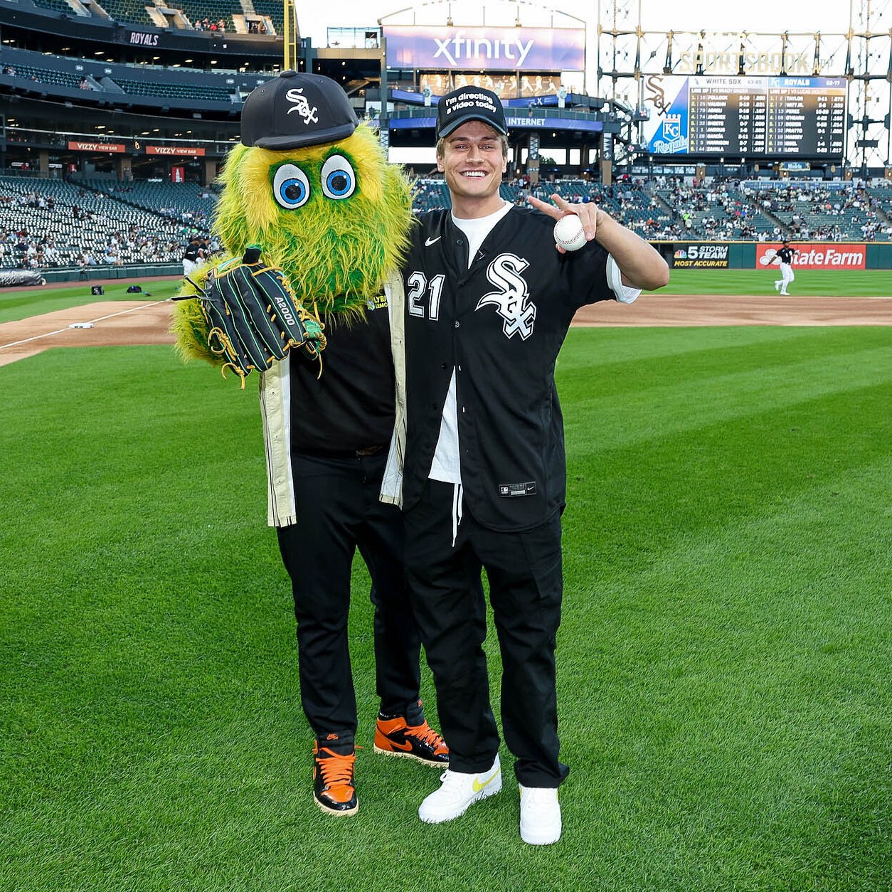 Chicago White Sox on Twitter in the house. 🍋 https