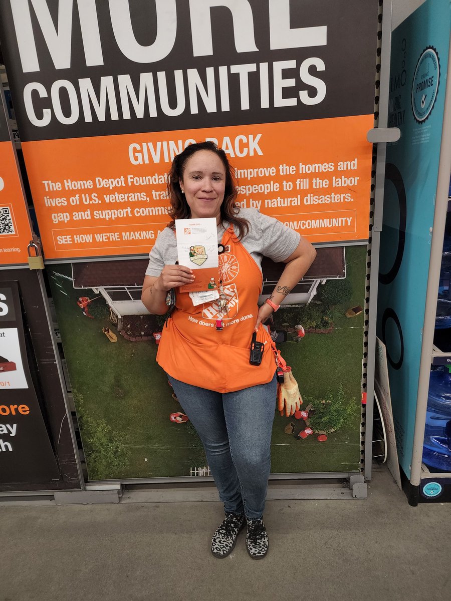 Terrific job Tiara on your gold award!!!! <a href="/Dalton8523/">Dalton8523</a> @Fuerstenberg15 <a href="/DianaSundermann/">Diana Sundermann</a> @OscarM_8523 @DavidF_8523