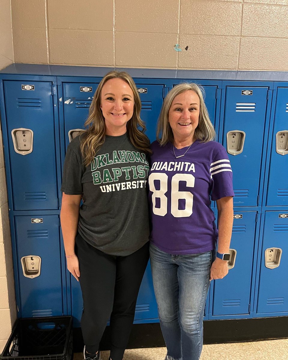 BMSLionPride's tweet photo. We supported our colleges and trade schools today at school. We had everything from HSU to OBU and U of A to TCU. https://t.co/0rop1ujKpY