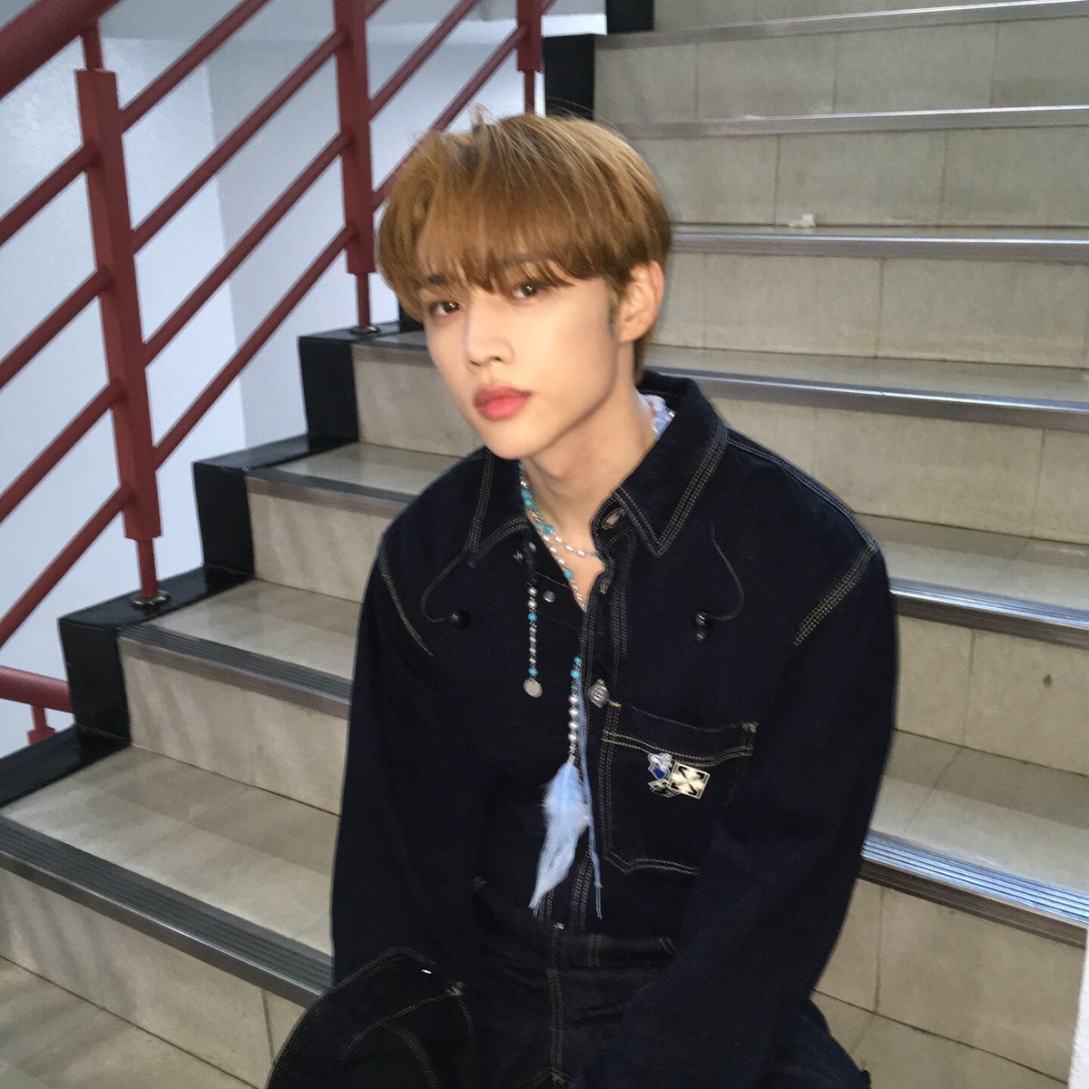 always_NEW26's tweet photo. 오늘부터 무기한으로 대한민국 3대 래퍼 김선우를 기다린다 김선우는 건강한 밥 세끼 꼬박꼬박 챙겨먹고 하루에 숙면 9시간 이상 취하며 늘어져서 아무것도 하지 않는 일상 혹은 하고싶었던 것 다 하는 일상으로 편안히 푹 쉬고 몸건강히 돌아올 것🤙🏻 빨리 오는 것 보다 건강한 몸과 마음이 더 중요해 https://t.co/n8mSUM1Unm