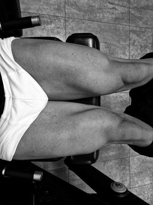 Jambe en cours de progression https://t.co/jSRwlZKIvF<a href="/tag/alicehunter"class="tags"><span>#alicehunter</span></a>