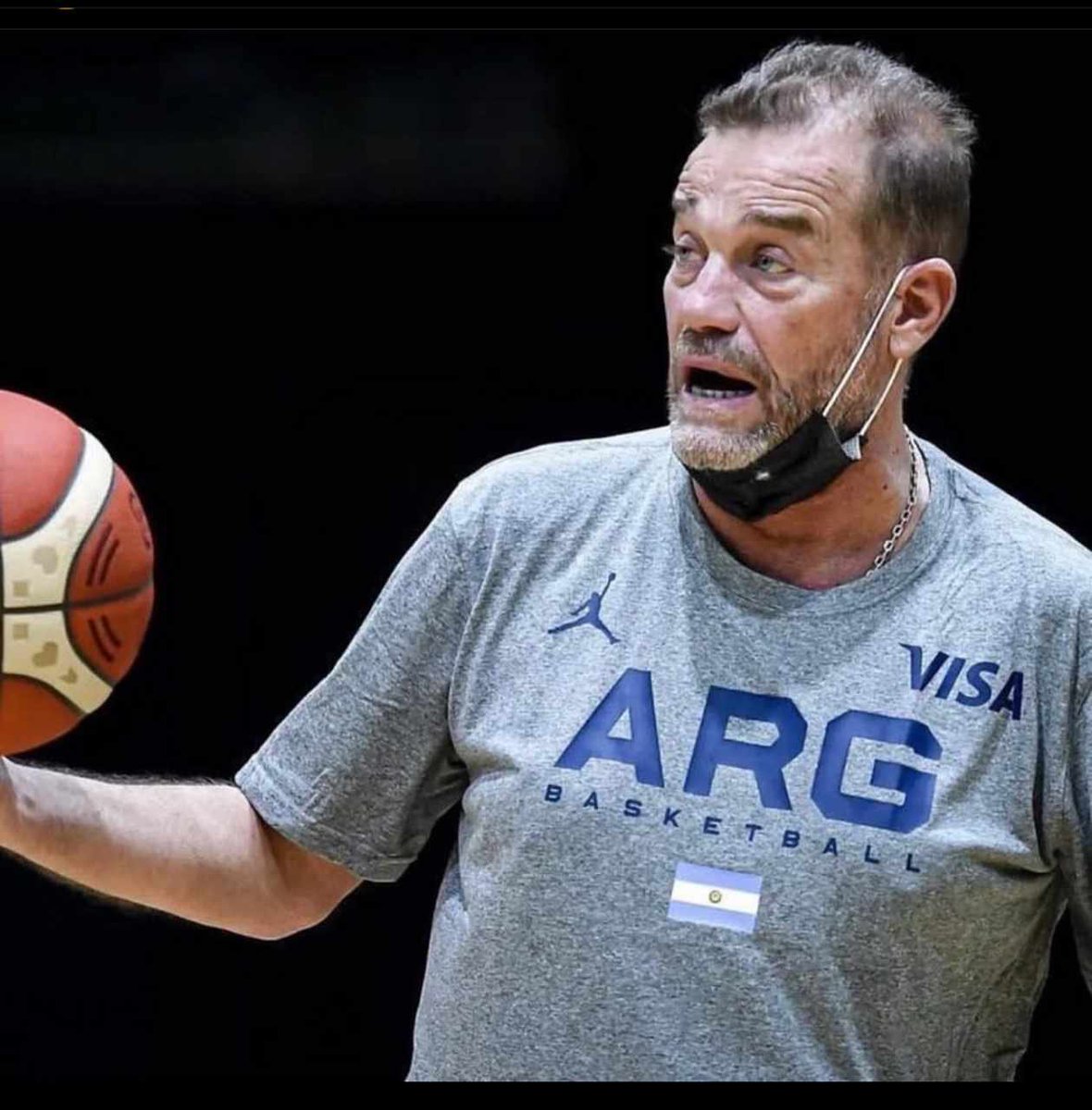 FaustoCP's tweet photo. El #Che 🤔 Despepido De La Selección Argentina 🇦🇷 Hoy✍🏽⛹🏾‍♂️ 
Los 🪐 Toda La Orbita🌍 Girando En Ley De Atracción 😌🤫 
Para Nuestra Selección Dominicana 🇩🇴⛹🏾‍♂️😂 https://t.co/9OPacWT14A