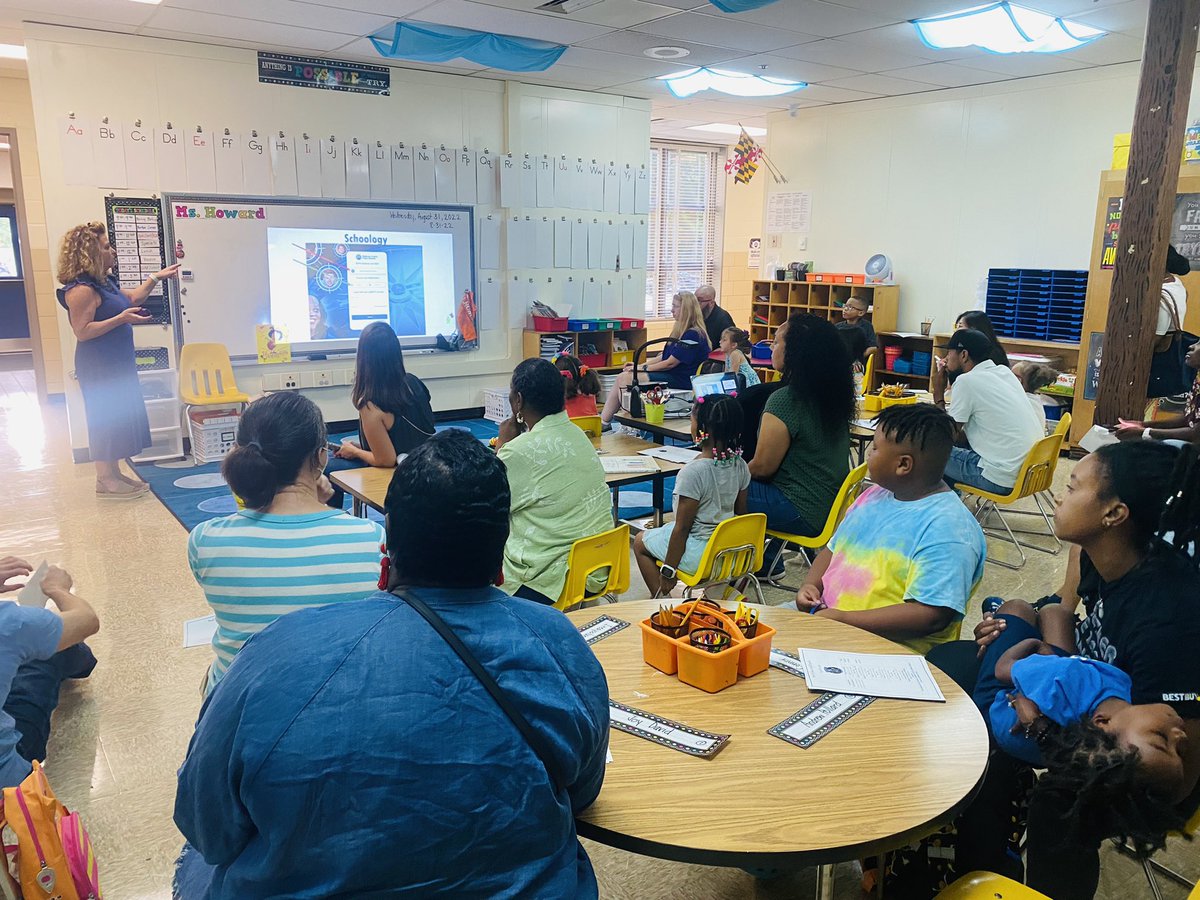 MrsRothCS's tweet photo. Reunited and it feels so good! Back to School Night at The @ChatsworthSch was a great success! It was a wonderful feeling to open our doors and welcome families INSIDE the building! #ChatsWORTHY #CapableConnectedSecure #outherebeingmagical ๐โฅ๏ธโจ https://t.co/ngWtrv9dbx