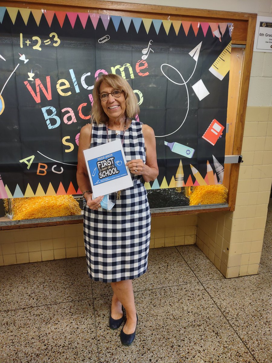 BtmstagCenter's tweet photo. Members of the amazing BTMS faculty: RELA ILT, 8th Grade Administrator, Peer Mediator. https://t.co/SOMAN4BXRy