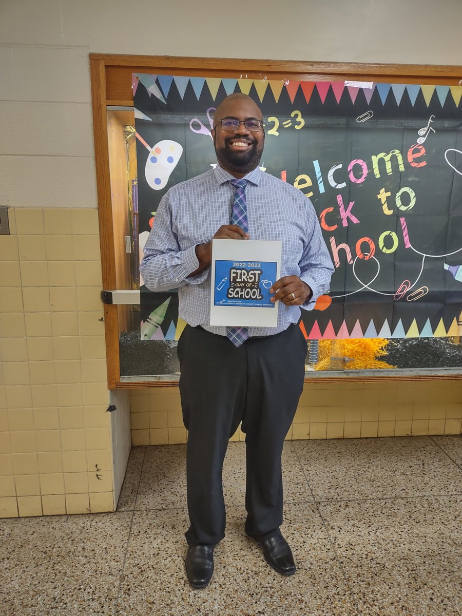 BtmstagCenter's tweet photo. Members of the amazing BTMS faculty: RELA ILT, 8th Grade Administrator, Peer Mediator. https://t.co/SOMAN4BXRy