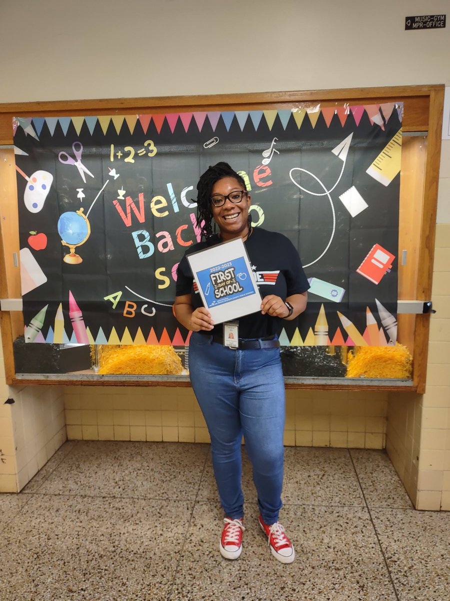 BtmstagCenter's tweet photo. Members of the amazing BTMS faculty: RELA ILT, 8th Grade Administrator, Peer Mediator. https://t.co/SOMAN4BXRy