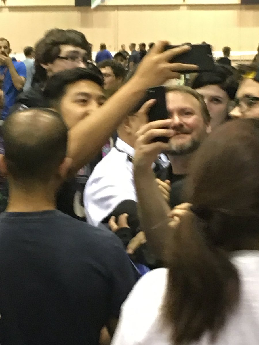 markofbalance's tweet photo. Rian Johnson is still the only Star Wars celebrity Ive seen in the 3 Celebrations Ive been to come out to visit fans on line. We had been waiting for 12+ hours through the night on freezing cold concrete floors to have a chance to get into the Last Jedi panel. https://t.co/y1ANzxXkCp