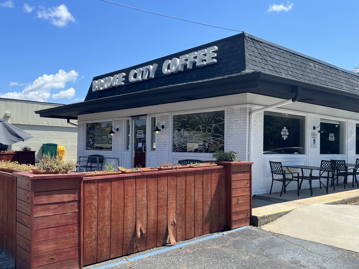 Forgot during today’s craziness to tweet some love to #BridgeCityCoffee in #YeahThatGreenville. Got the cold brew. Really cool place. Really cool vibe! bridgecity.coffee