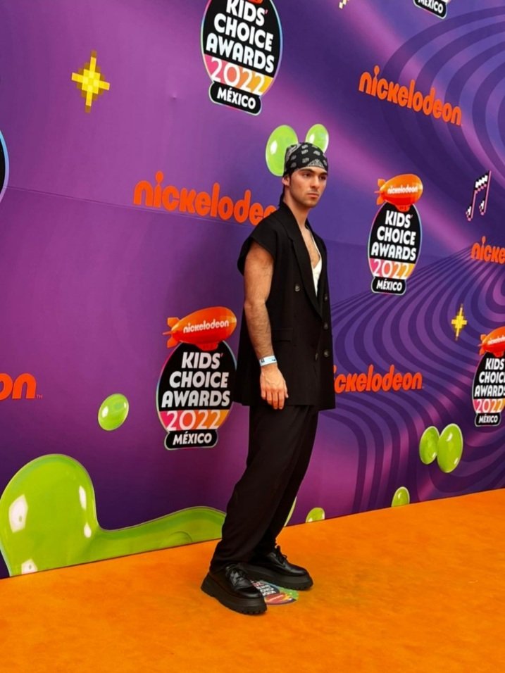 JoacoUpdates's tweet image. 📢| Spacers comenzamos con la tendencia utilizando la frase 

BONDONI FASHION 
@JoaquinBondoni