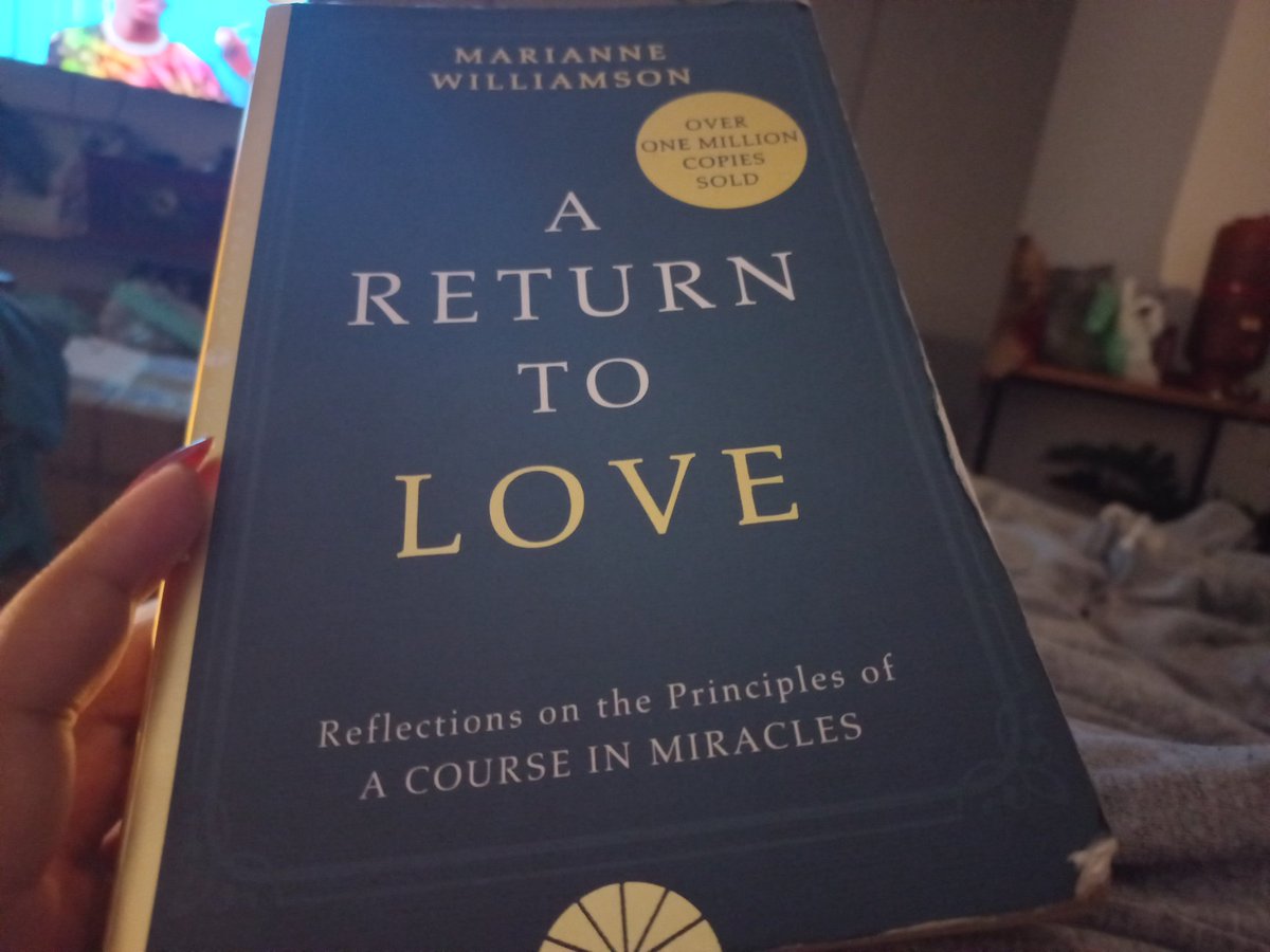 "Forgiveness is like the martial arts of consciousness. In Aikido and other martial arts, we sidestep our attacker's force rather than resisting it... Our power lies in remaining non-reactive. Forgiveness works the same way" - <a href="/marwilliamson/">Marianne Williamson</a> ❤️❤️❤️