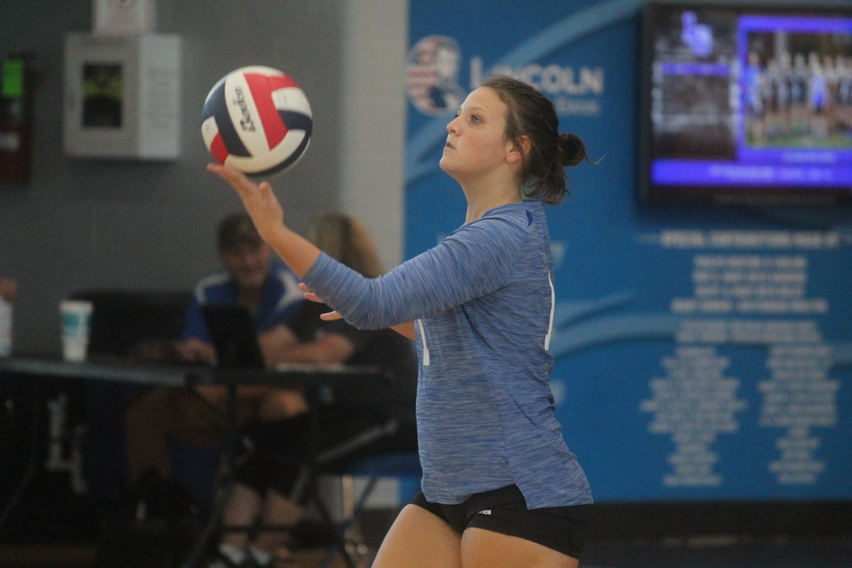 LADY HAWKS VOLLEYBALL action pics from tonight